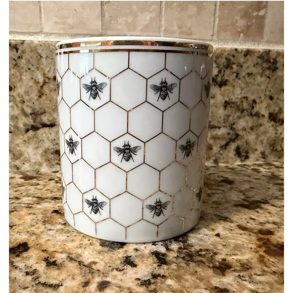 Williams Sonoma Honeycomb Mug